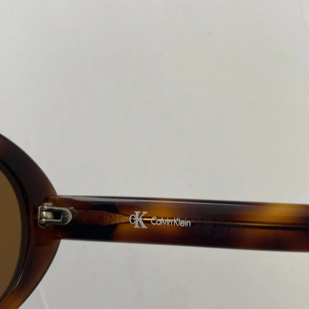 Calvin Klein sunglasses - Picture 6 of 6